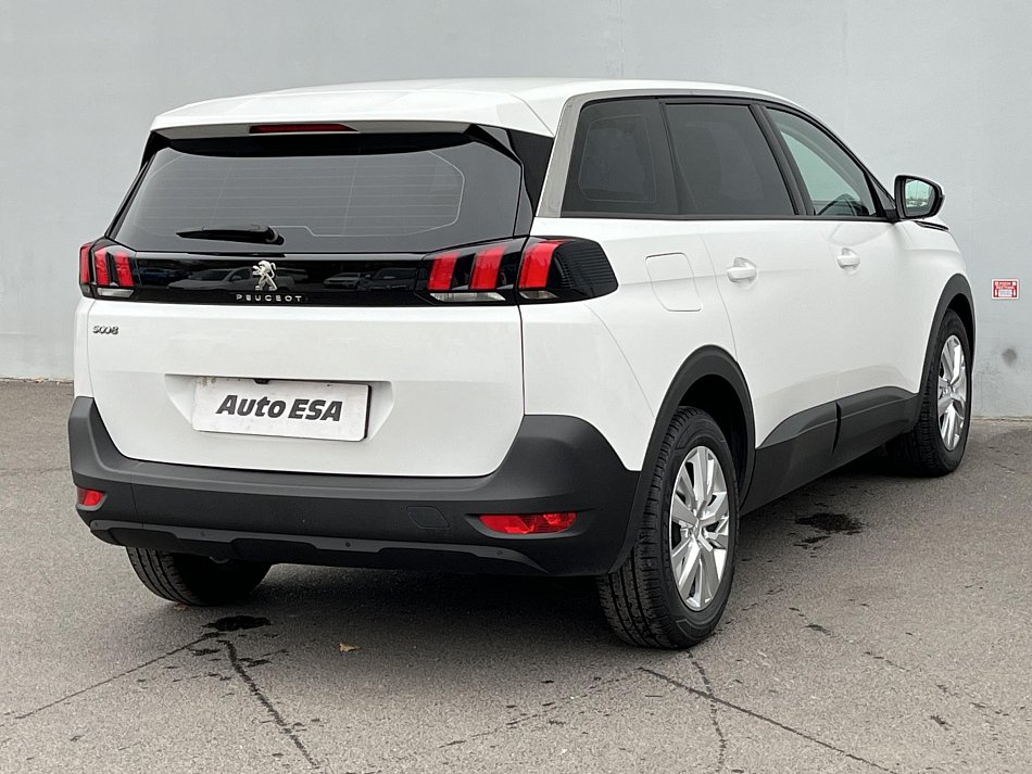 Peugeot 5008 1.5HDI 