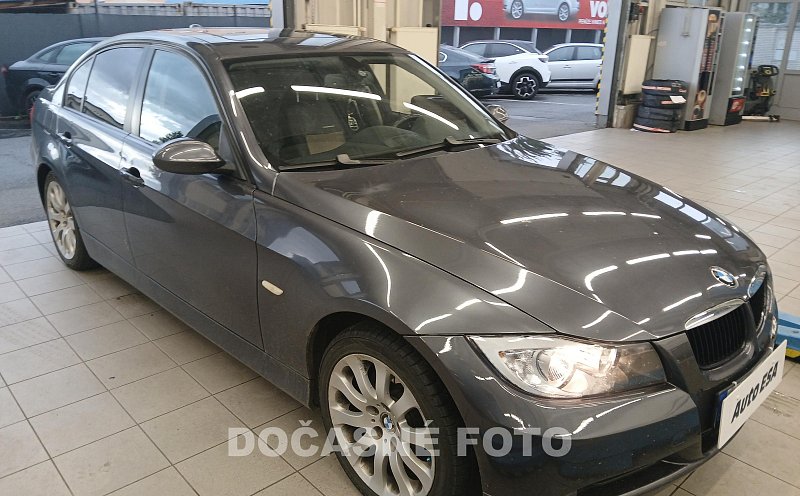 BMW Řada 3 2.0i  318i