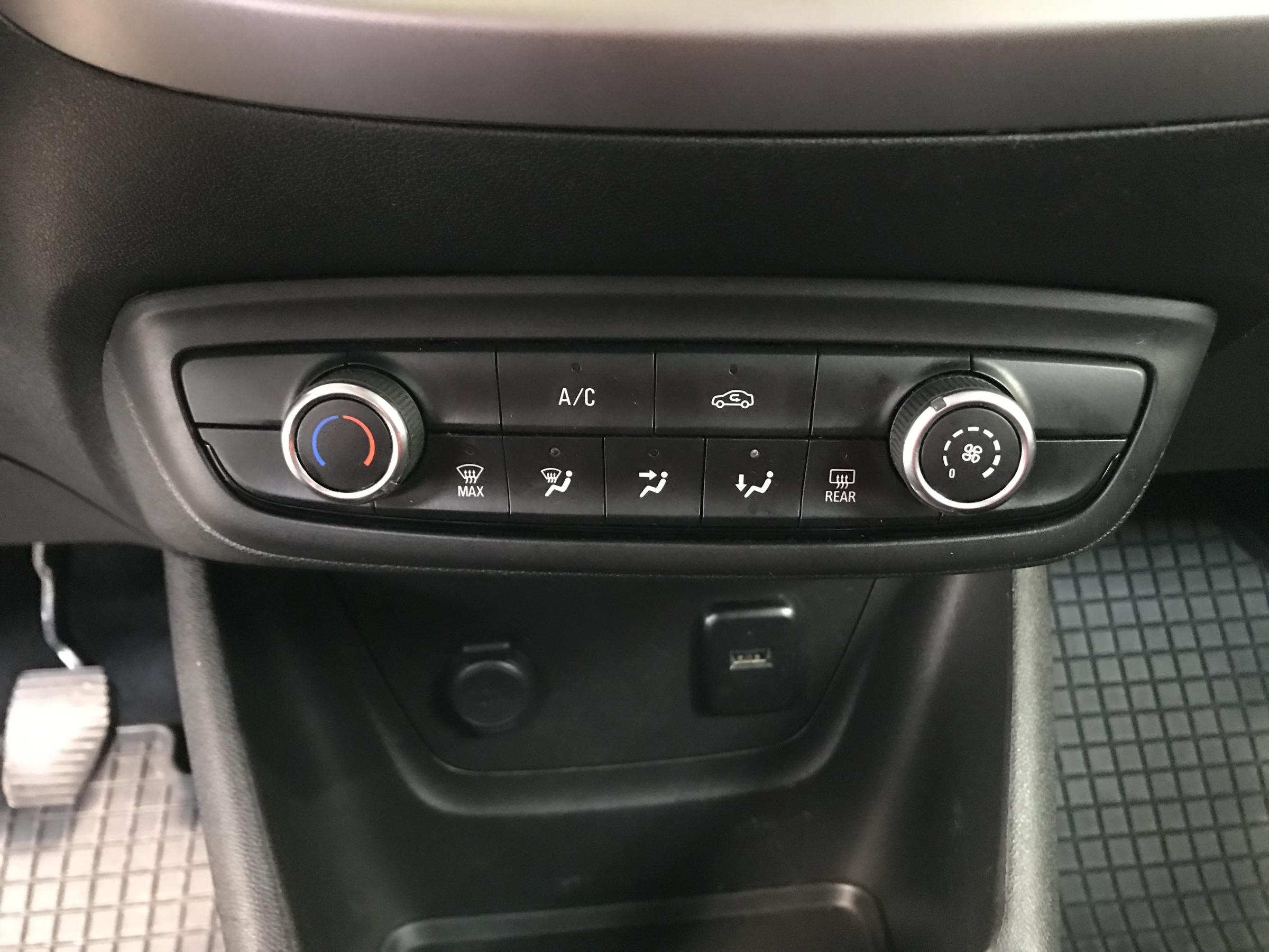 Vauxhall Crossland X, 2018 - pohled č. 18