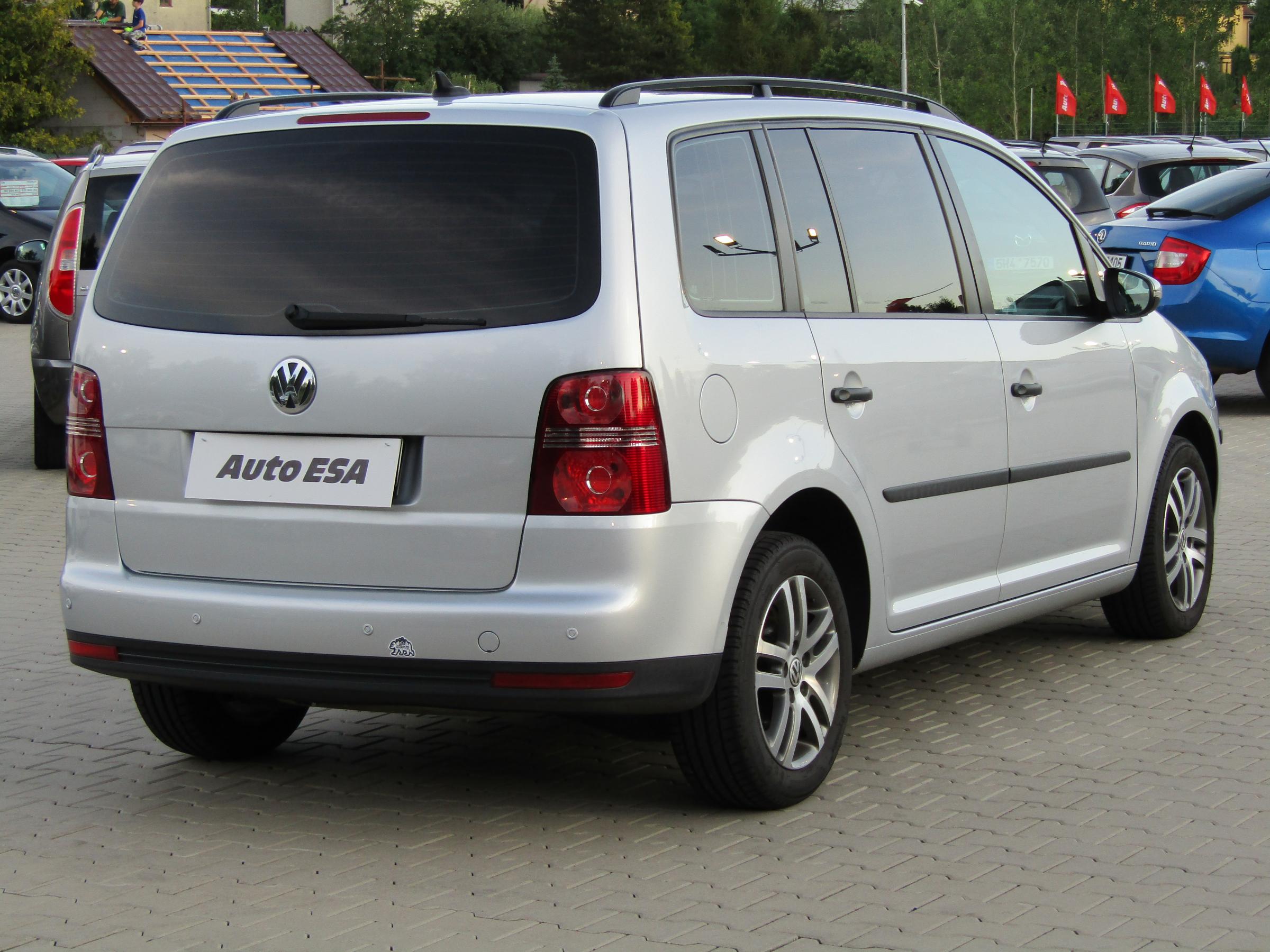 Volkswagen Touran, 2010 - pohled č. 4
