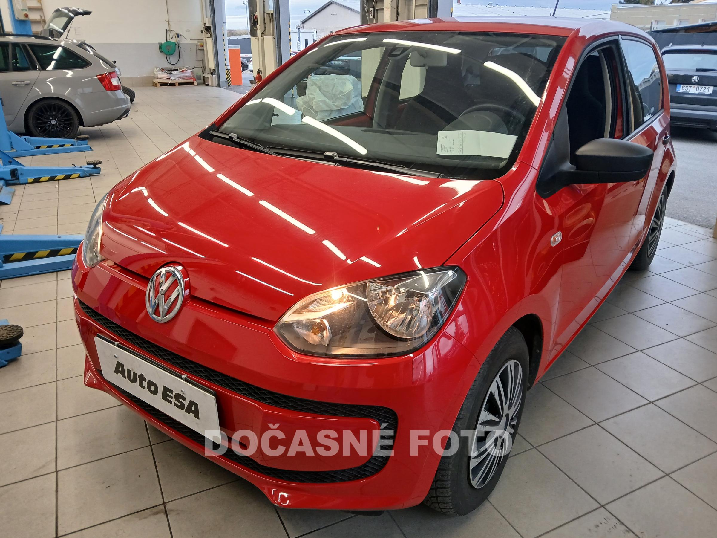 Volkswagen up!, 2013