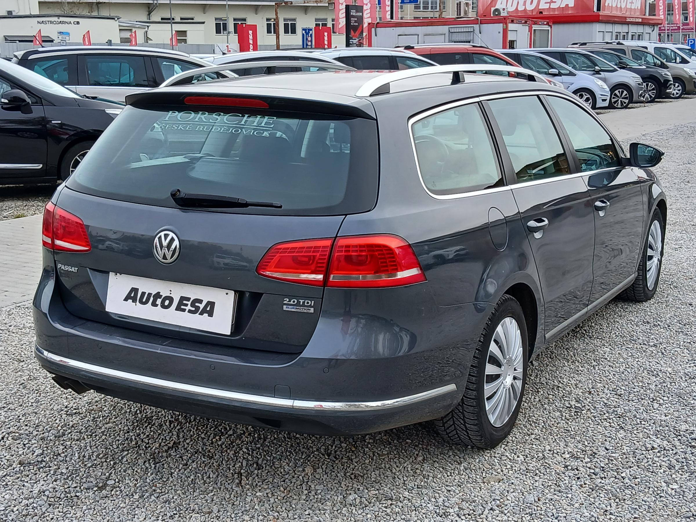 Volkswagen Passat, 2011 - pohled č. 4