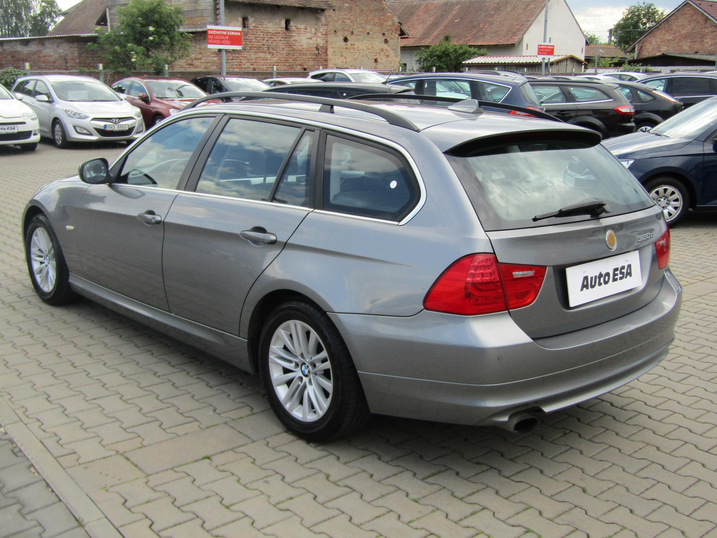 BMW Řada 3, 2010 - pohled č. 6