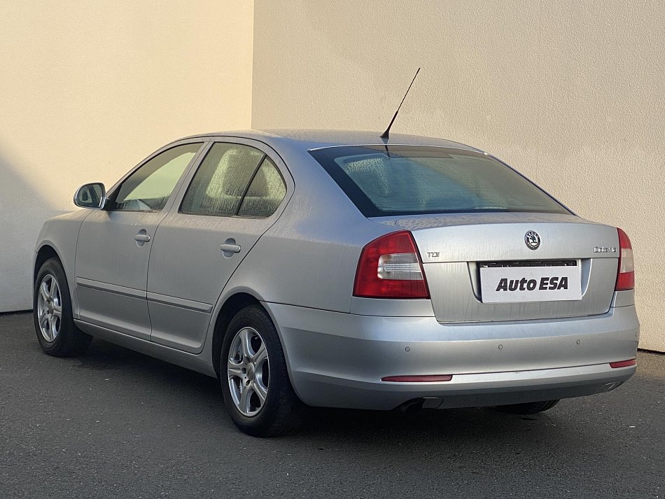 Škoda Octavia II 1.6 TDi Elegance