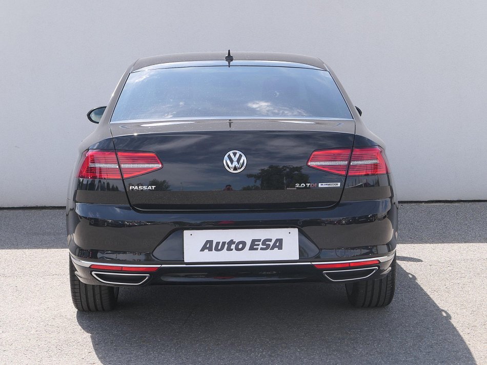 Volkswagen Passat 2.0TDi R-Line