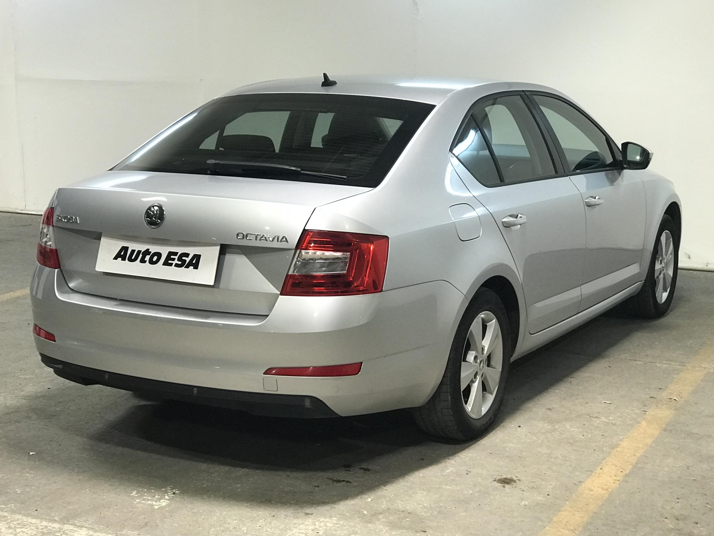 Škoda Octavia III, 2013 - pohled č. 6