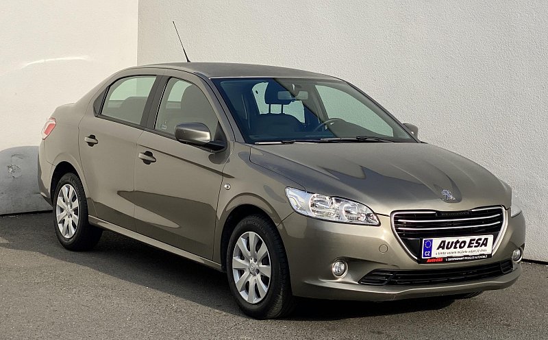 Peugeot 301 1.2 i 