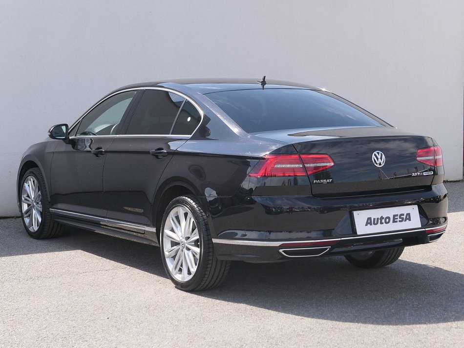 Volkswagen Passat 2.0TDi R-Line