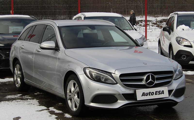 Mercedes-Benz Třída C 1.6 DCi  C200