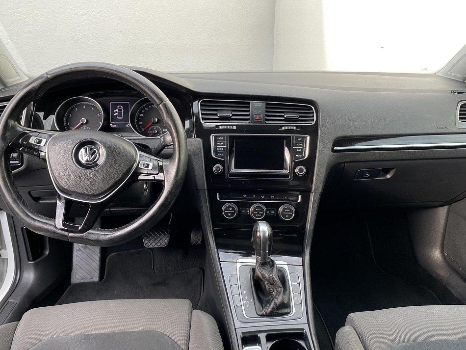 Volkswagen Golf 1.4TSi Highline