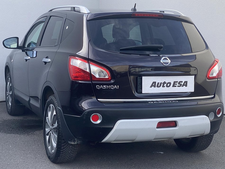 Nissan Qashqai 2.0i 