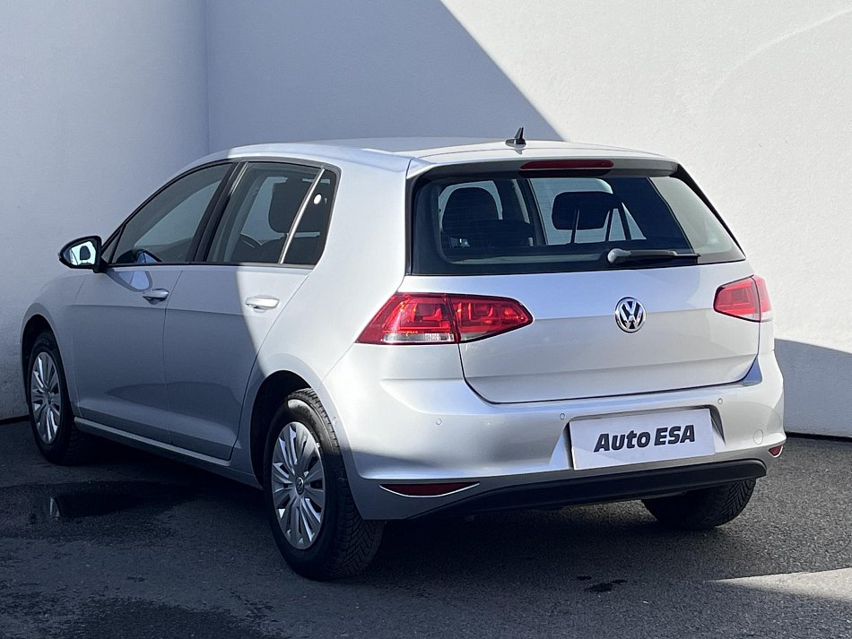 Volkswagen Golf 1.6 TDi Trendline