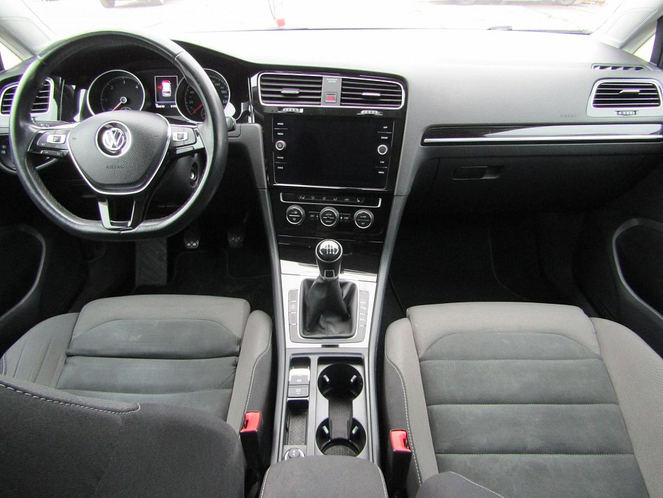 Volkswagen Golf 2.0 TDi Highline