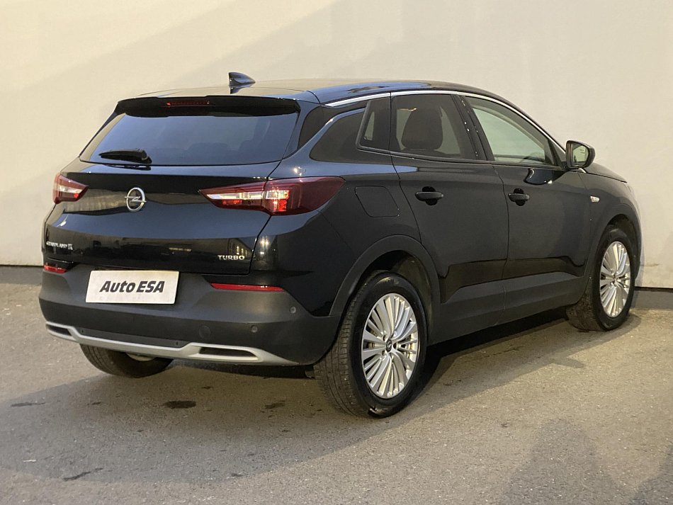 Opel Grandland X 1.2T Innovation