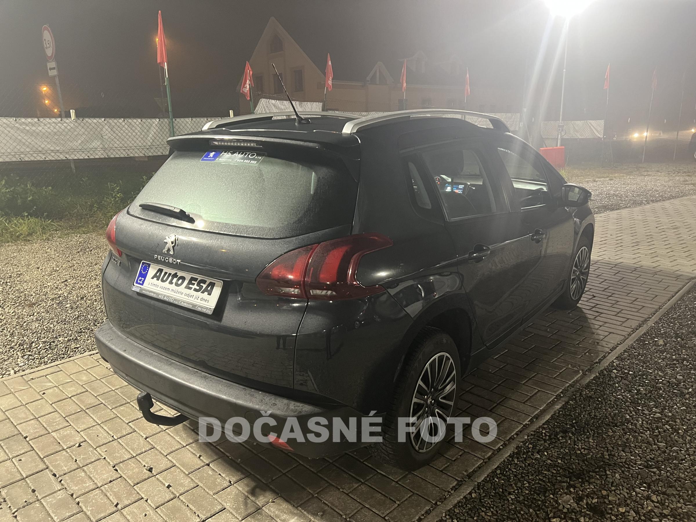 Peugeot 2008, 2018 - pohled č. 2