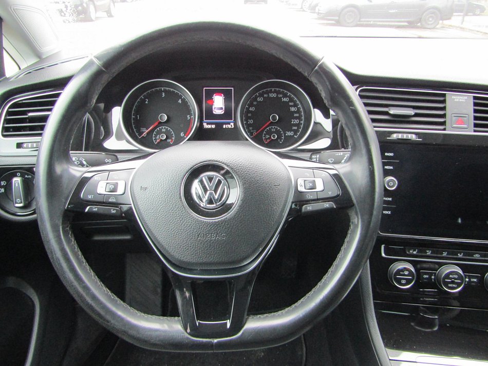 Volkswagen Golf 2.0 TDi 