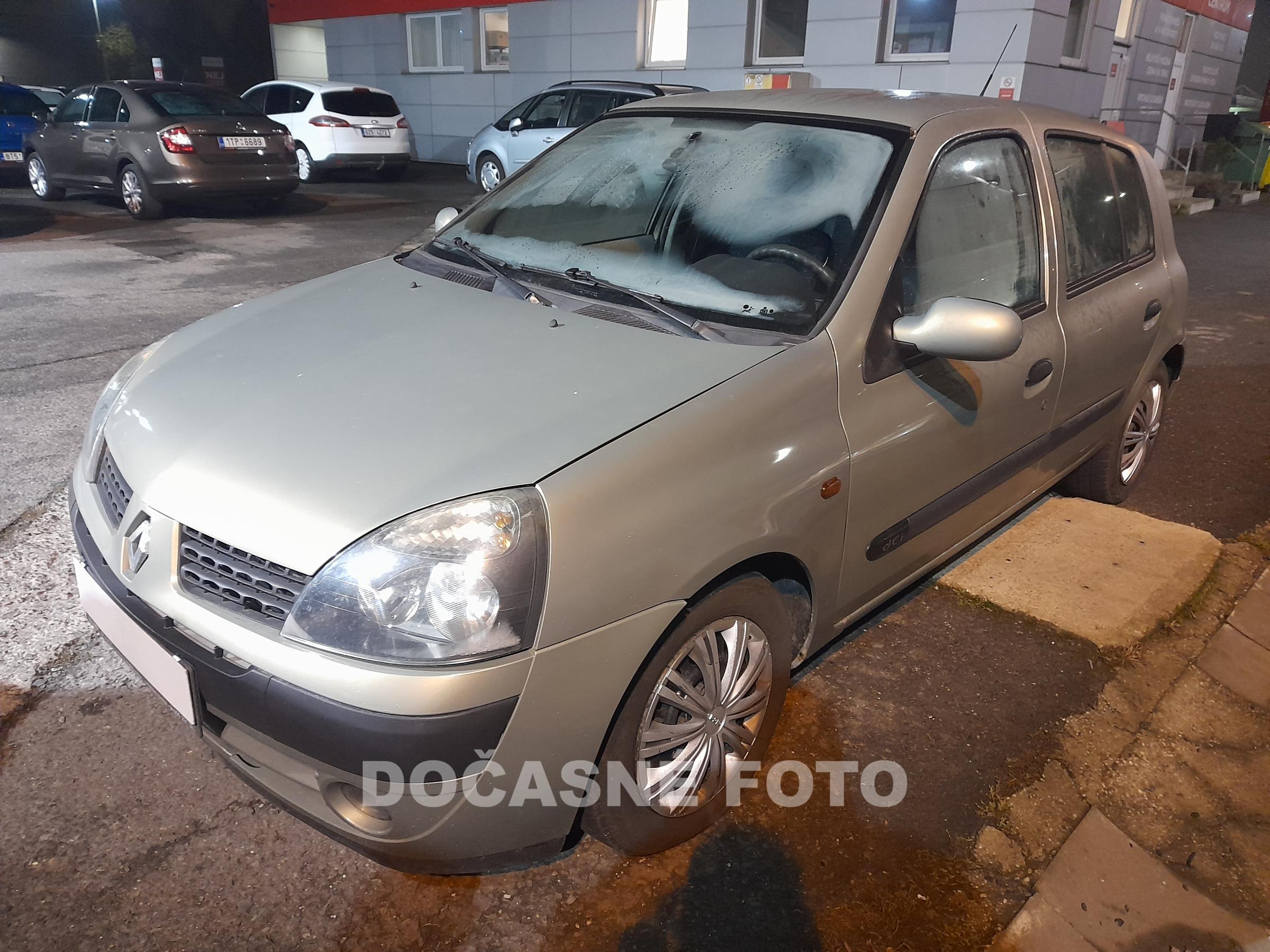 Renault Clio, 2001