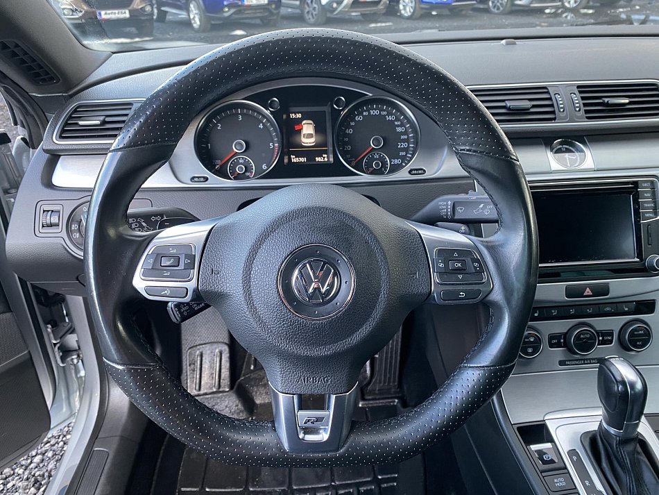 Volkswagen Passat CC 2.0TDi 