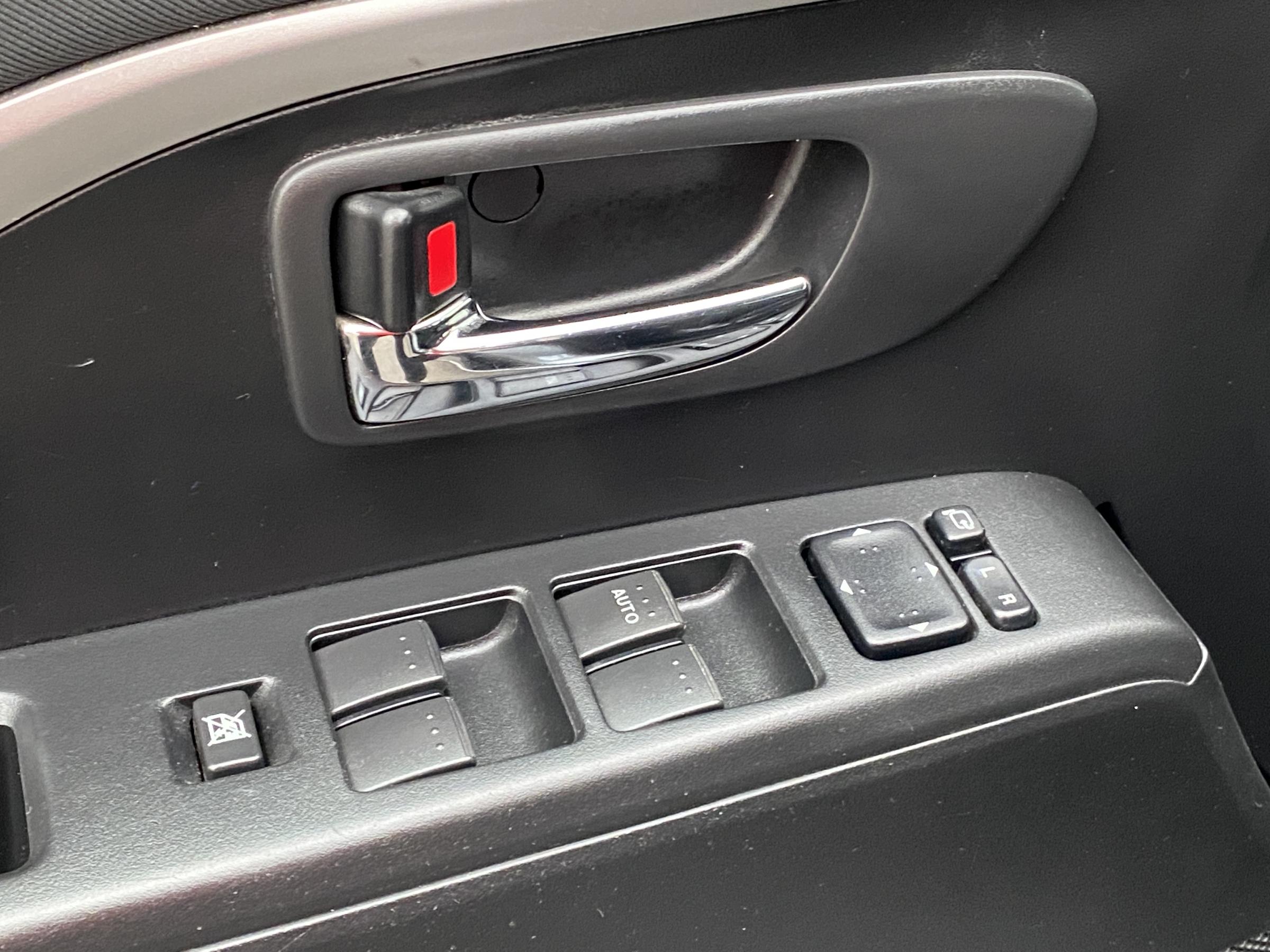 Mazda 5, 2015 - pohled č. 16