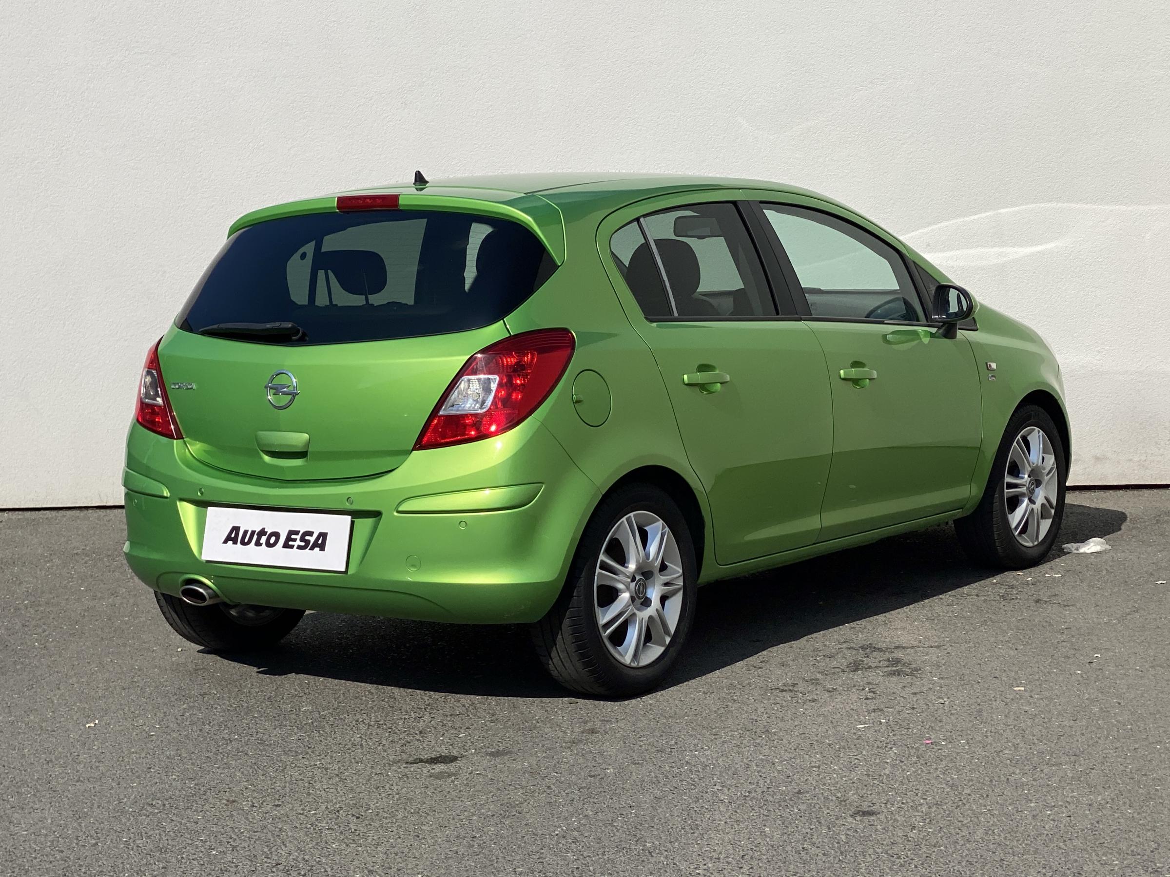 Opel Corsa, 2012 - pohled č. 4