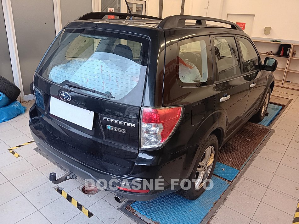 Subaru Forester 2.0 i 