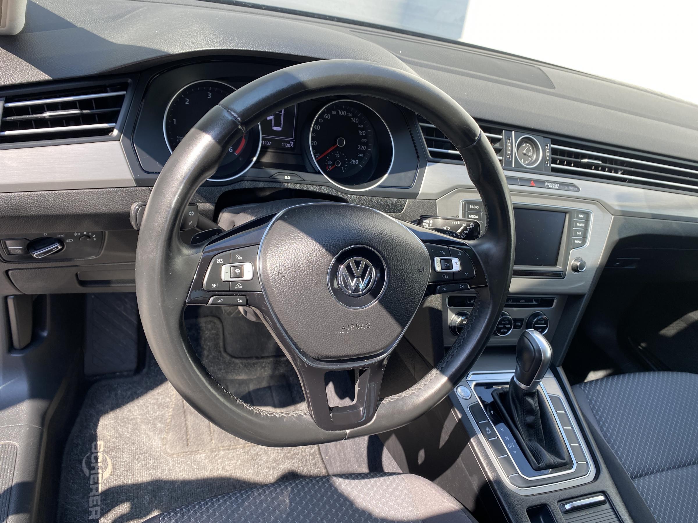 Volkswagen Passat, 2015 - pohled č. 14