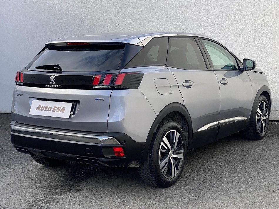 Peugeot 3008 1.2PT Allure