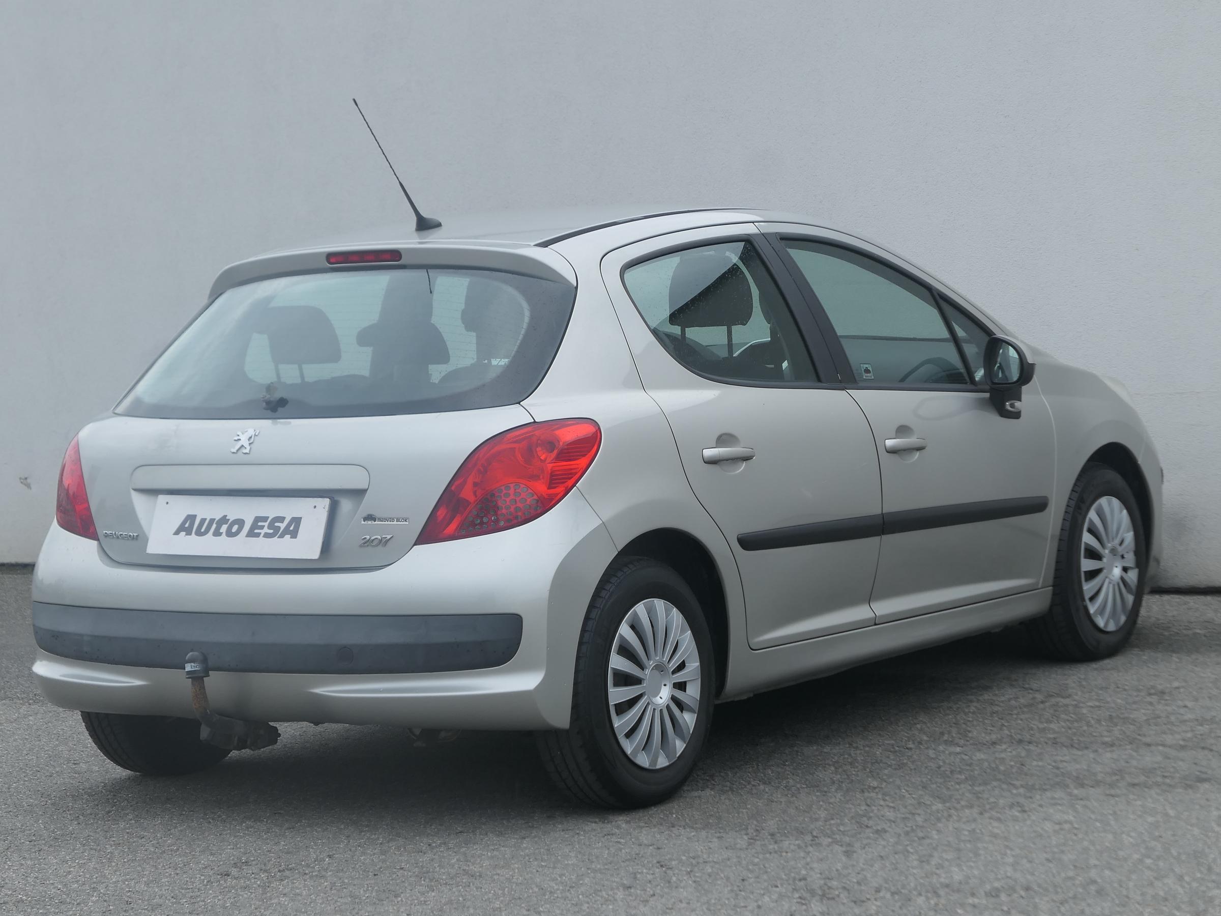 Peugeot 207, 2007 - pohled č. 4