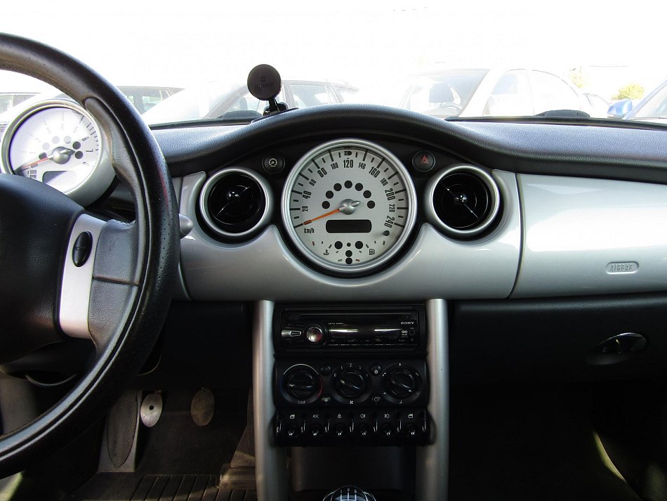 Mini Cooper 1.6 i 