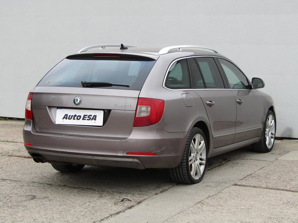 Škoda Superb II 2.0 TDi Elegance 4x4