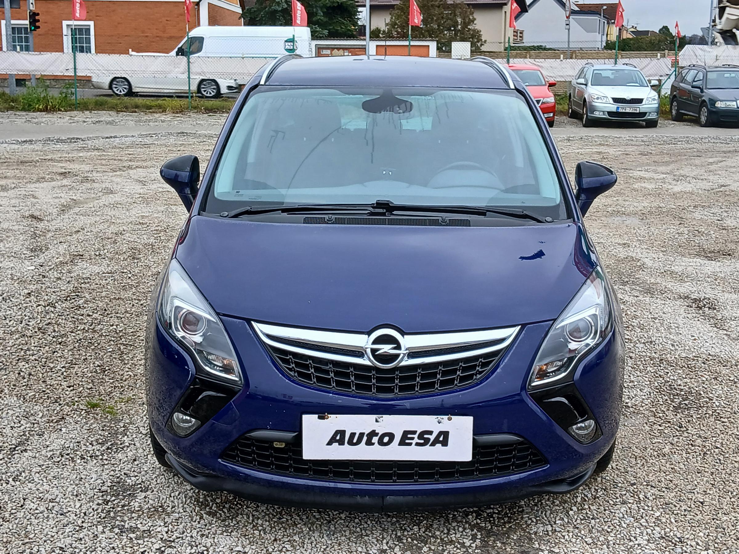 Opel Zafira, 2012 - pohled č. 2