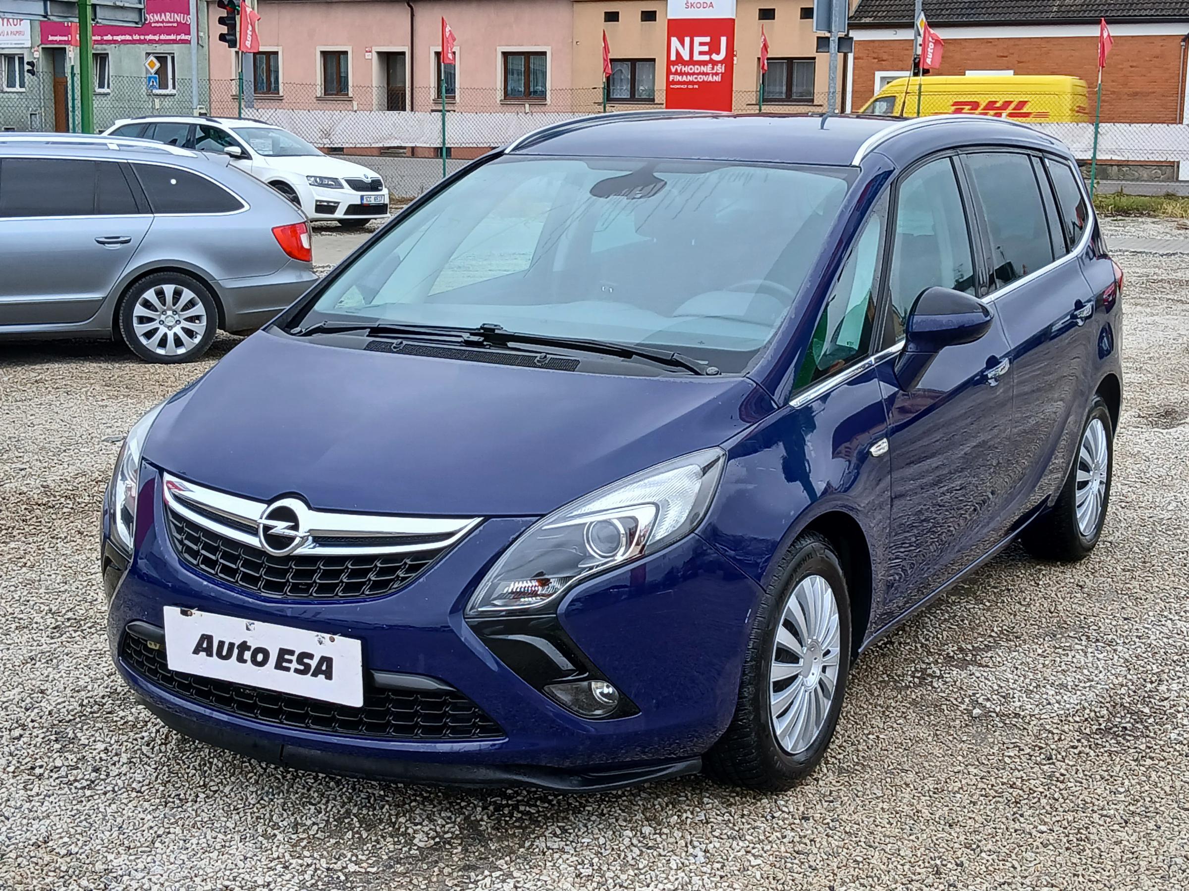 Opel Zafira, 2012 - pohled č. 3