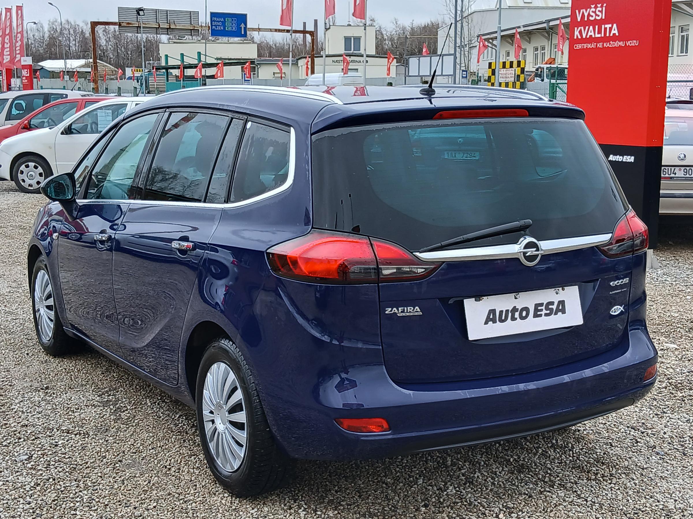 Opel Zafira, 2012 - pohled č. 6