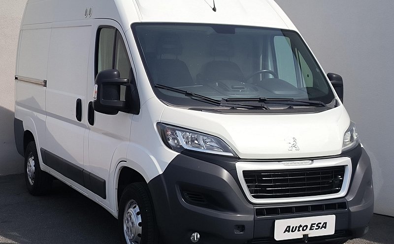 Peugeot Boxer 2.0HDi Premium Pack L2H2