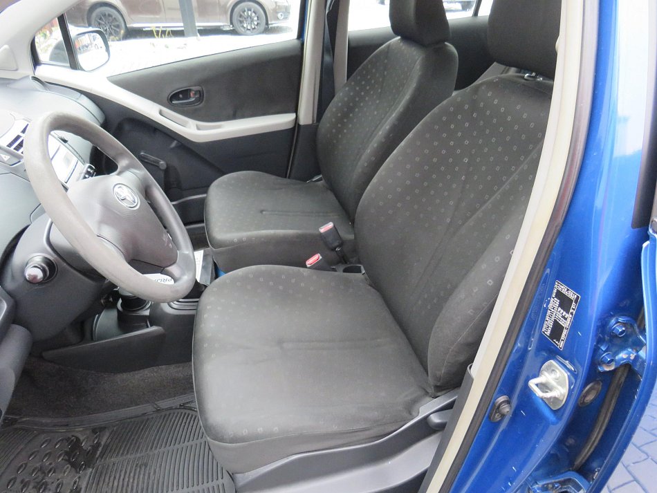 Toyota Yaris 1.0VVTi 