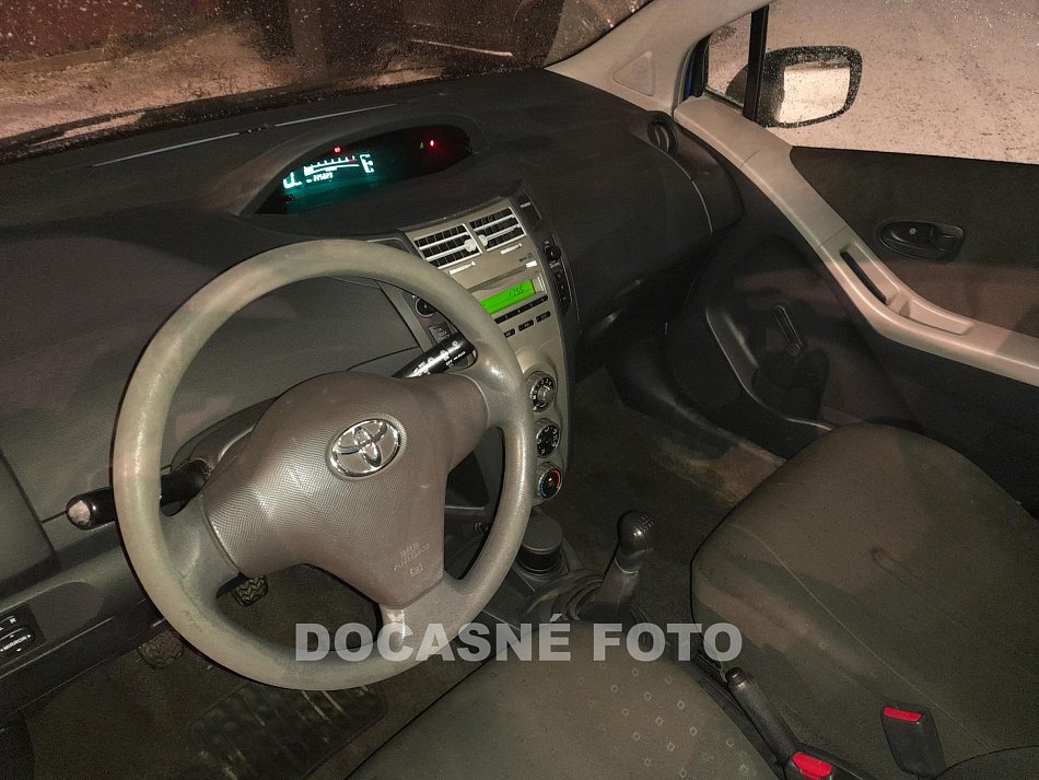 Toyota Yaris 1.0VVTi 