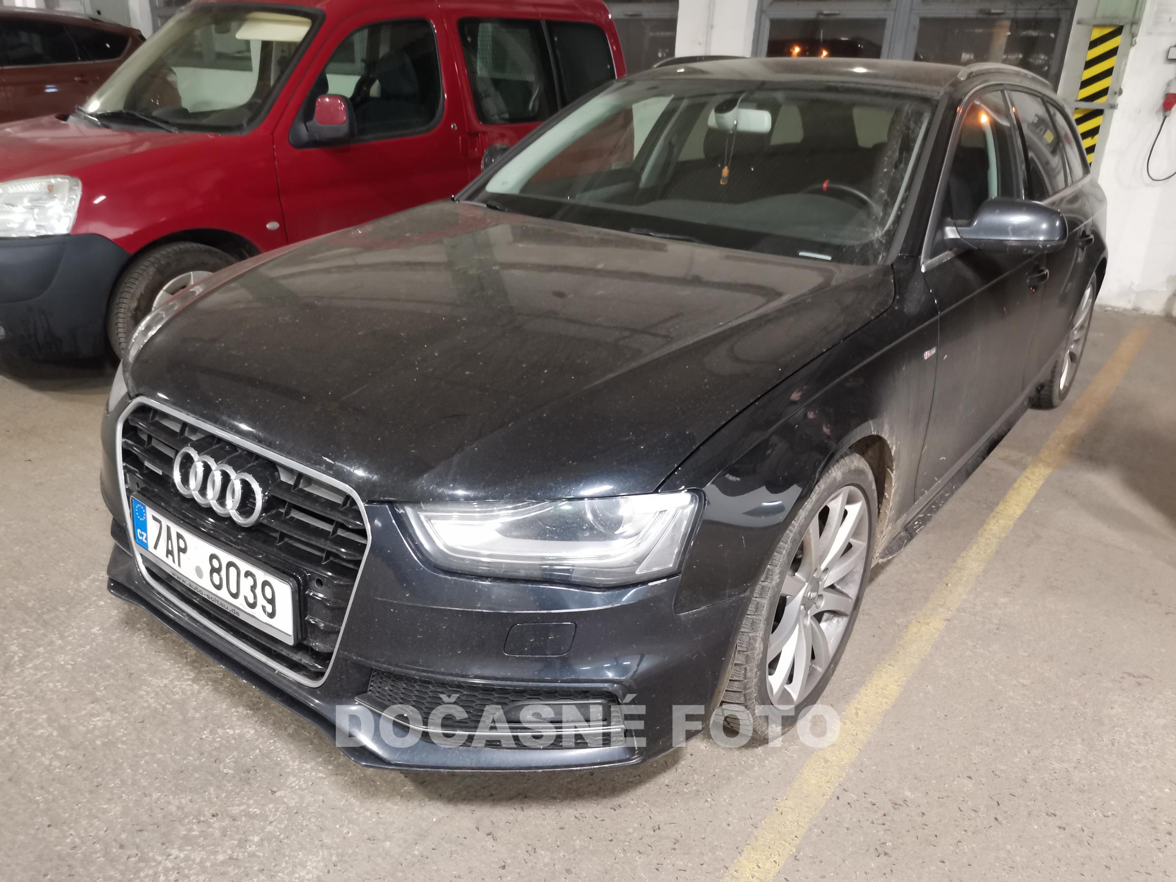 Audi A4, 2015