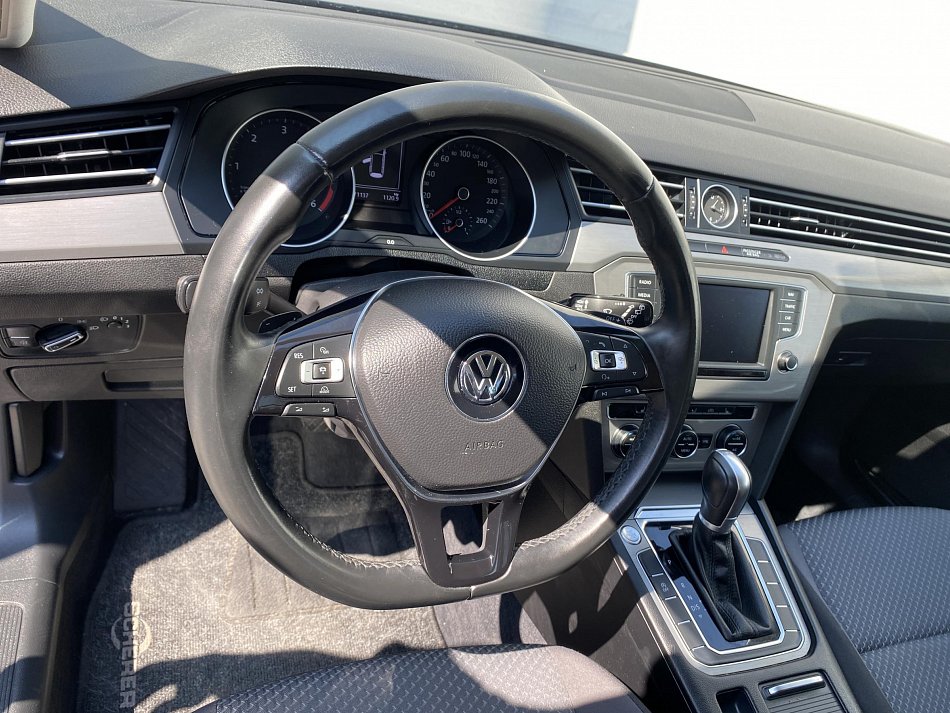 Volkswagen Passat 2.0 TDi Trendline