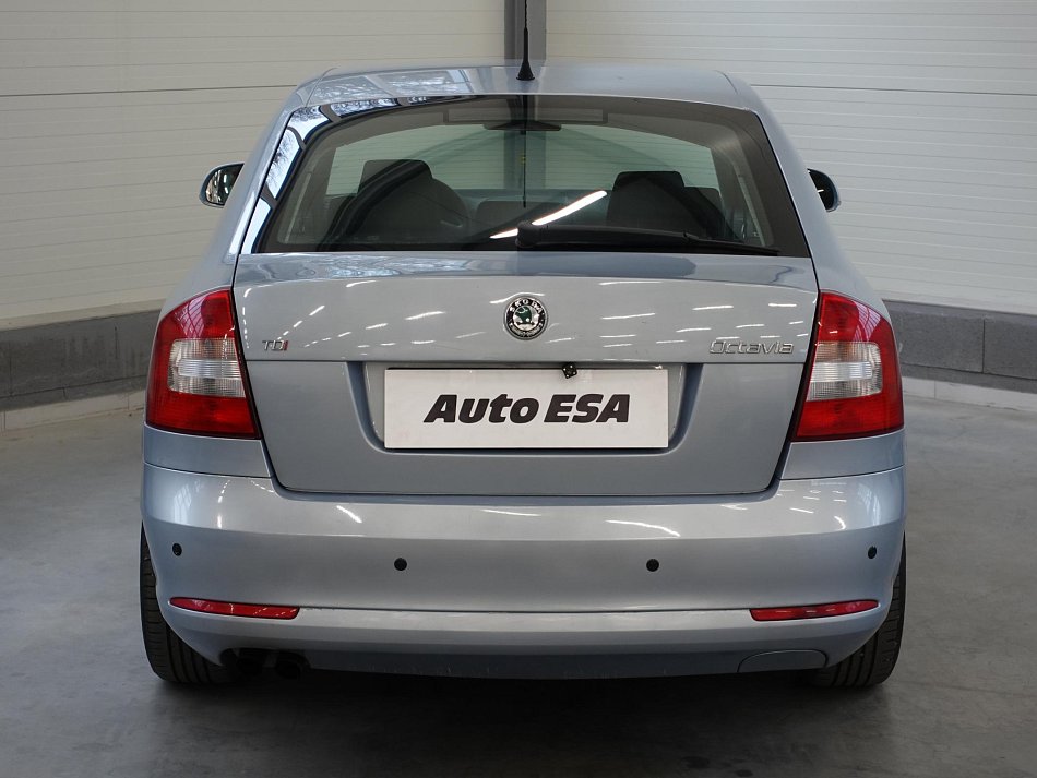 Škoda Octavia II 2.0 TDi Ambiente