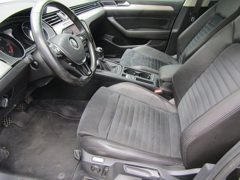 Volkswagen Passat 2.0 TDi Highline