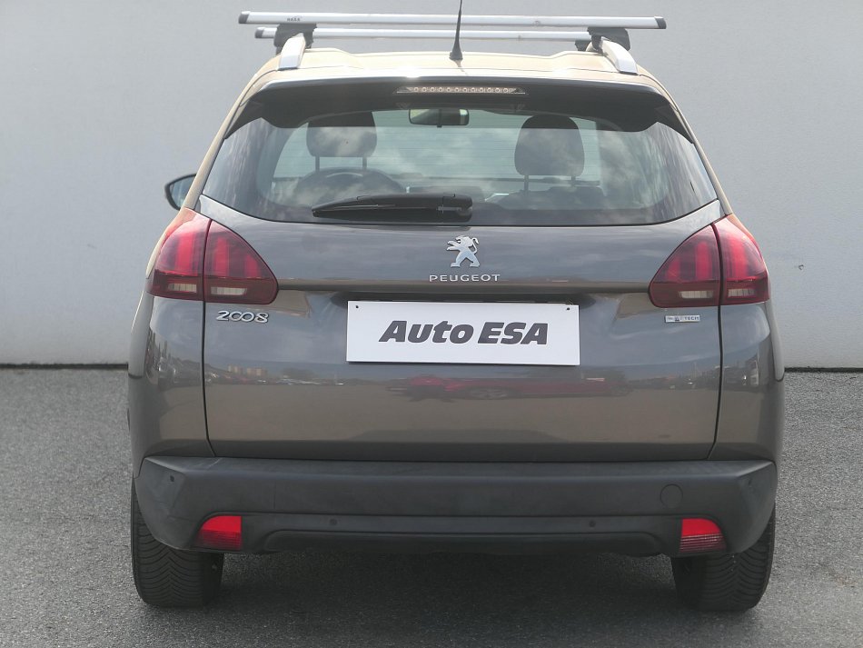 Peugeot 2008 1.2PT 