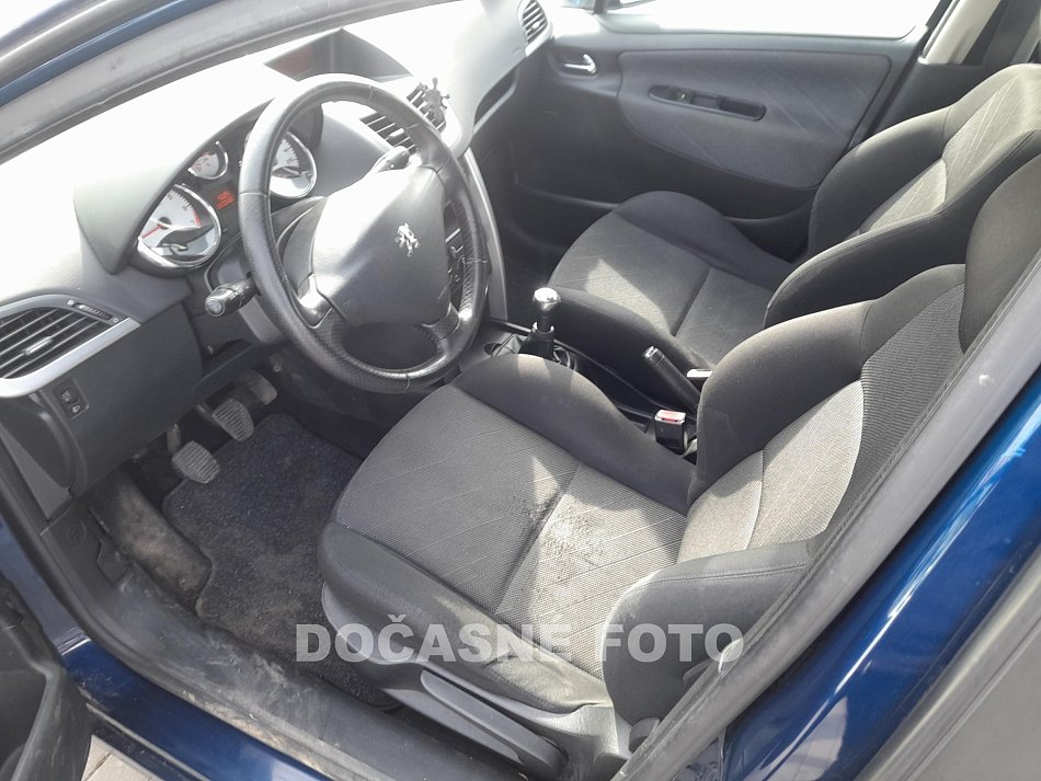 Peugeot 207 1.4 i 