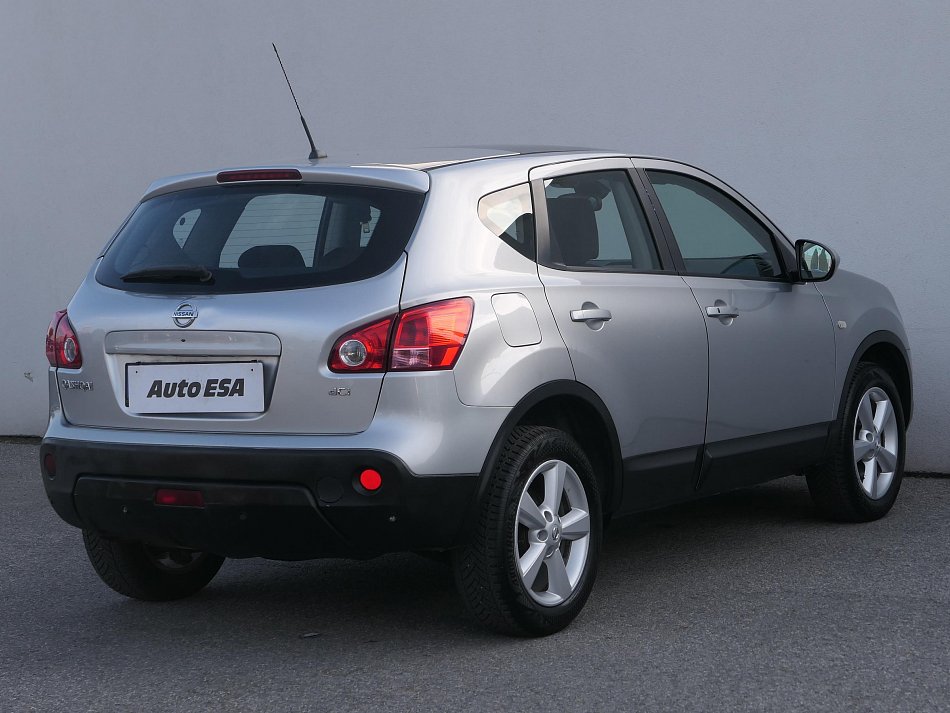 Nissan Qashqai 2.0 DCi  4x4