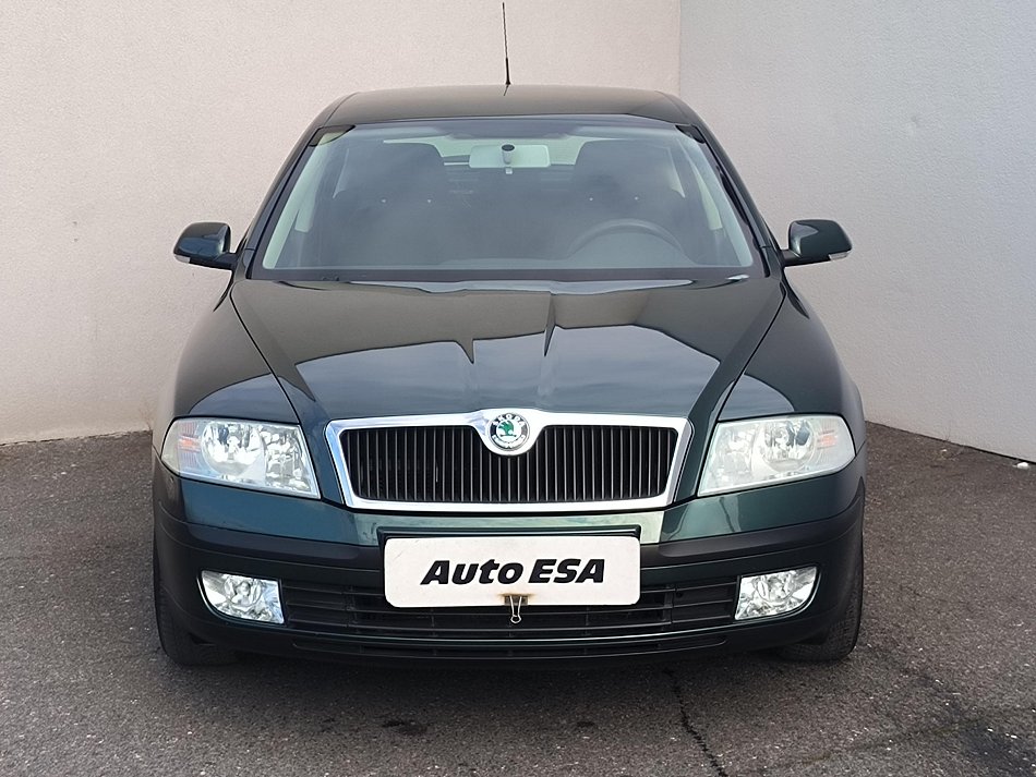 Škoda Octavia II 1.6 MPi Ambiente