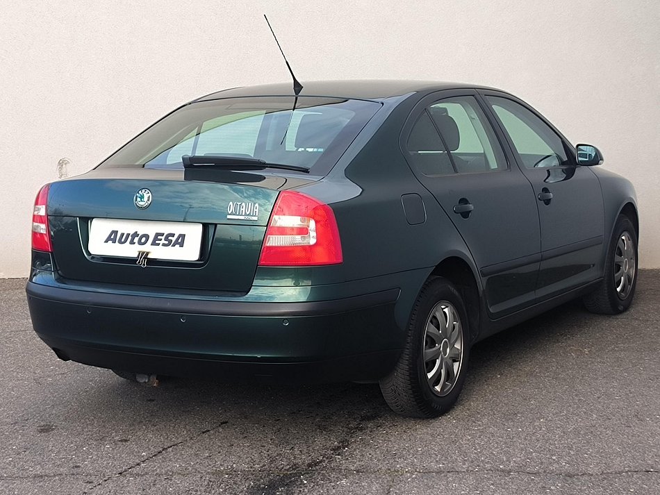 Škoda Octavia II 1.6 MPi Ambiente