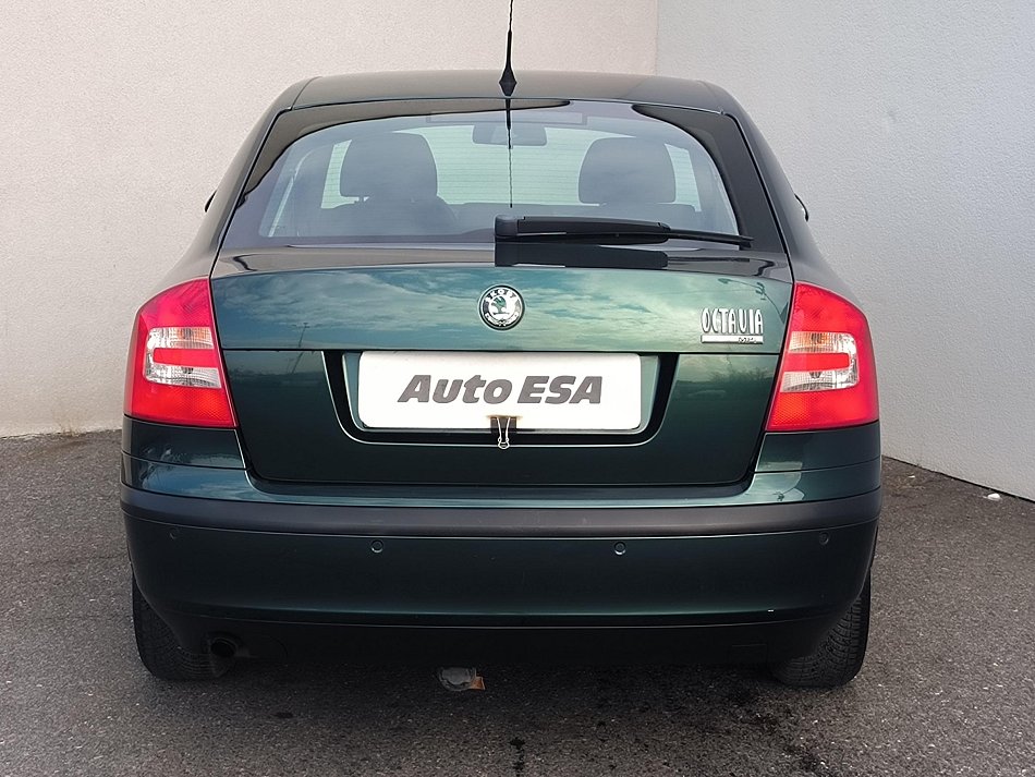 Škoda Octavia II 1.6 MPi Ambiente