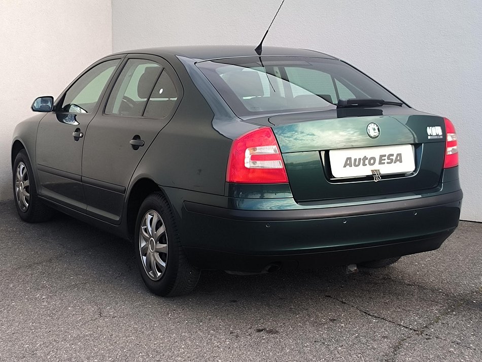 Škoda Octavia II 1.6 MPi Ambiente