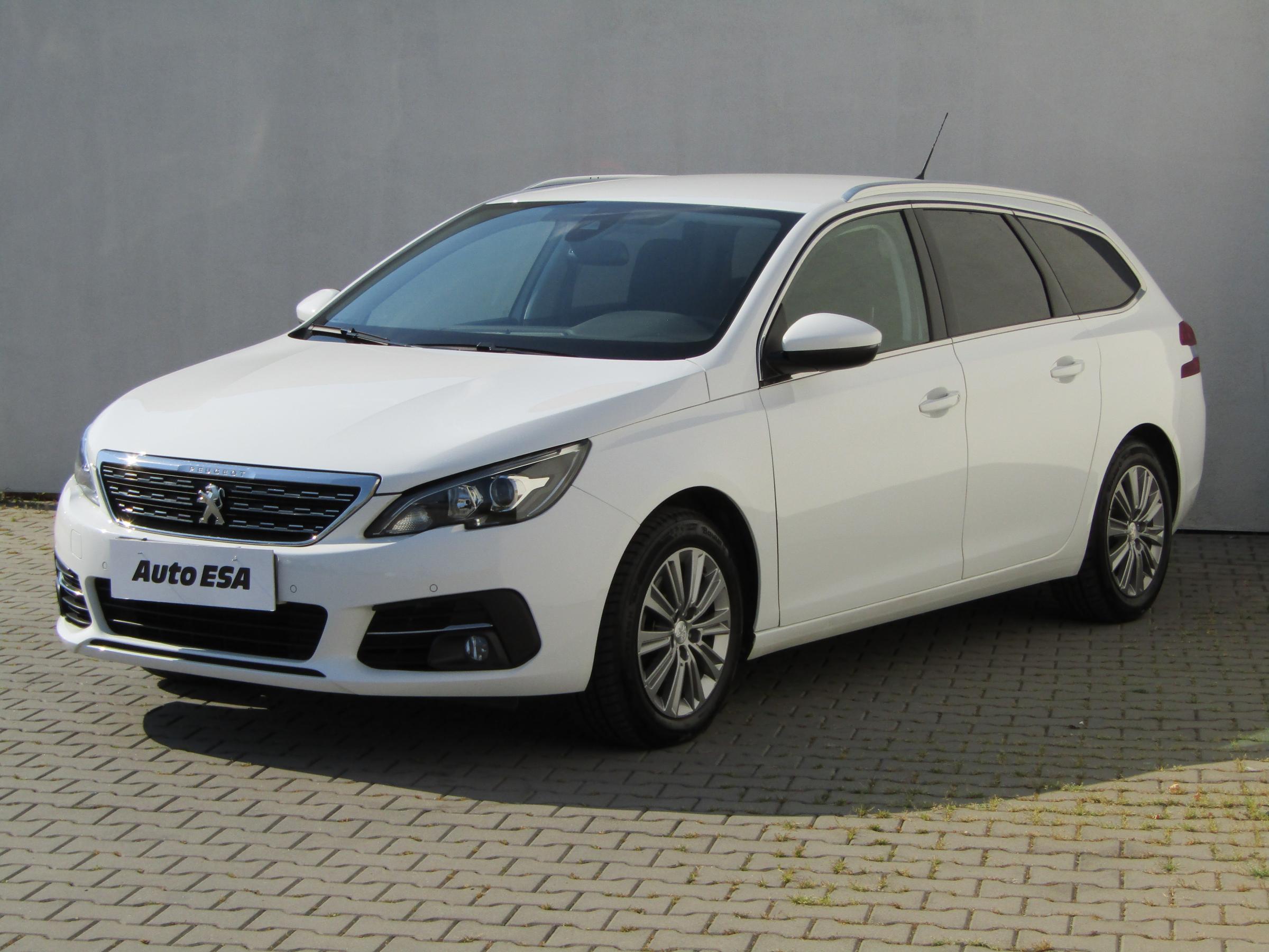 Peugeot 308, 2020 - pohled č. 3