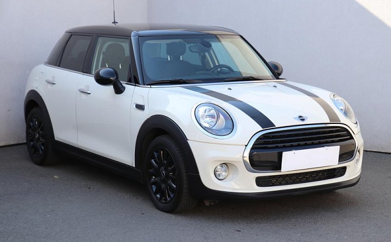 Mini Cooper 1.5 i 