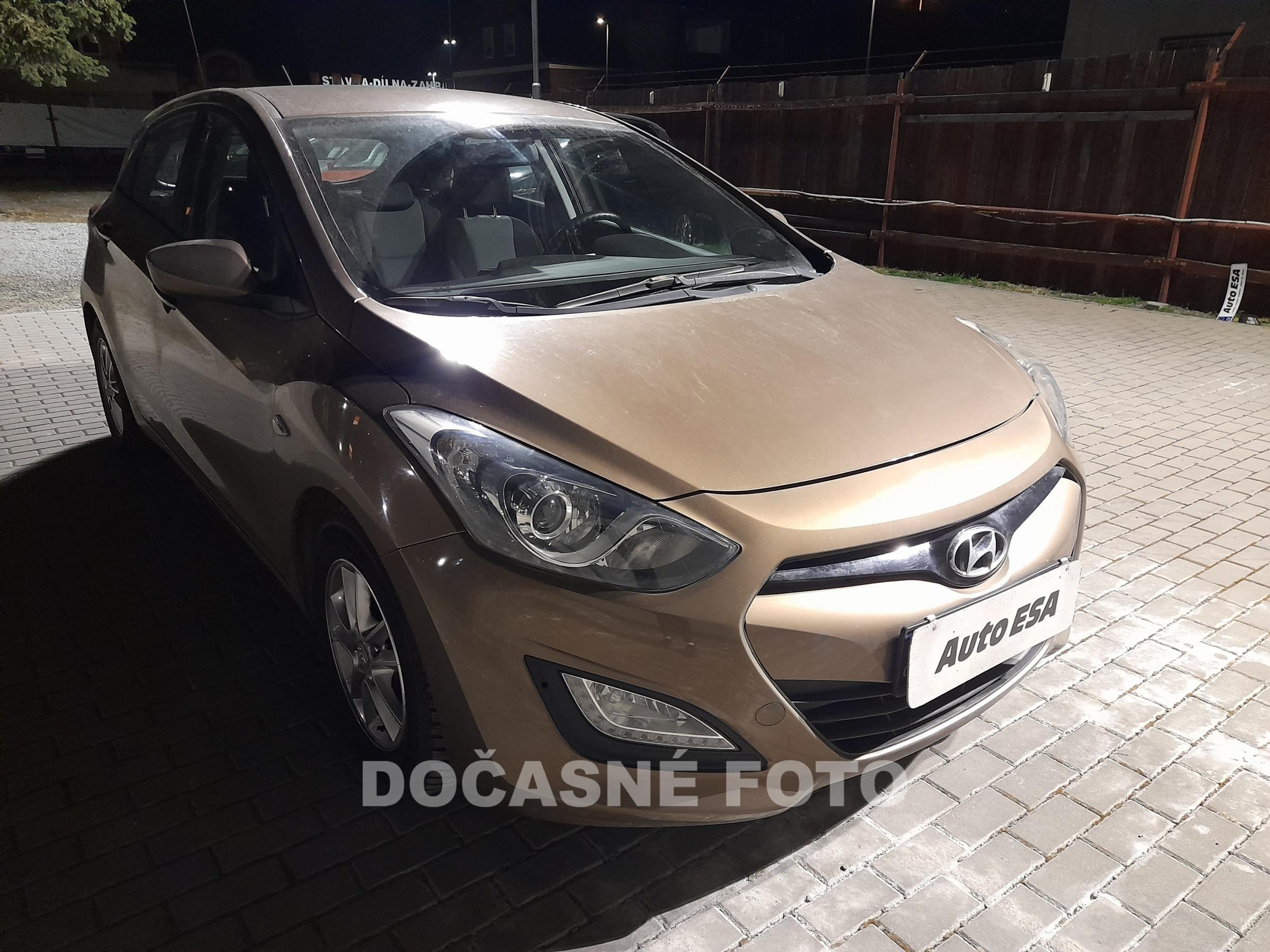 Hyundai i30, 2012